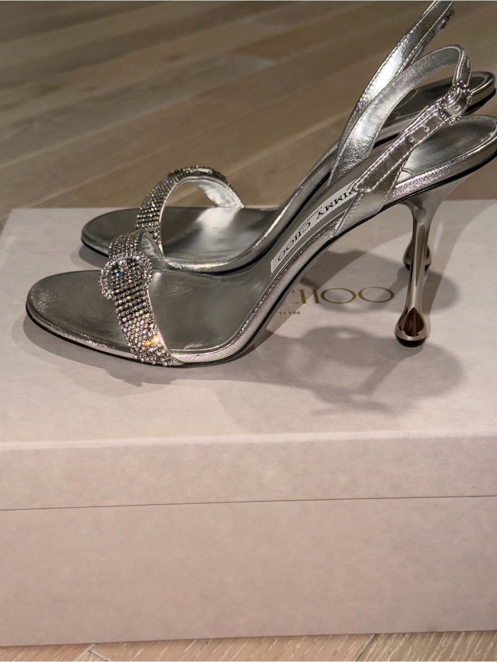 Jimmy Choo Silver Crystal Sandals
Metallic Nappa W/ Crystal Belt
(Tabitha 95) - Picture 4 of 4